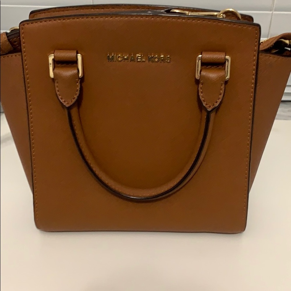 Michael Kors Leather crossbody